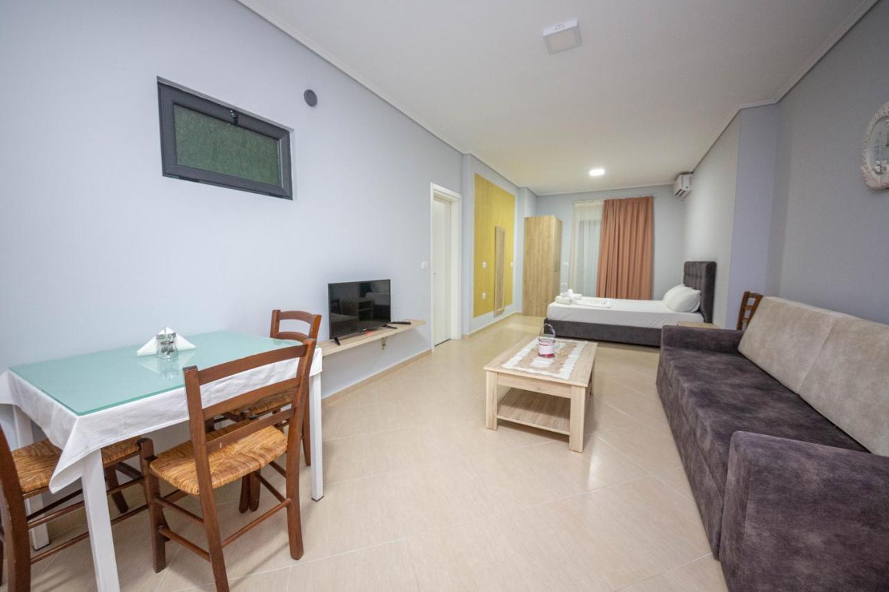 Mamma'S Apartments ซารานเดอ ภายนอก รูปภาพ